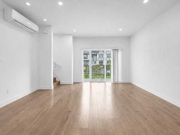 2nd image of 9680 Alexandra Rd #89