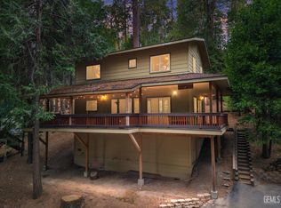 10667 Conifer Ln, Wofford Heights, CA 93285