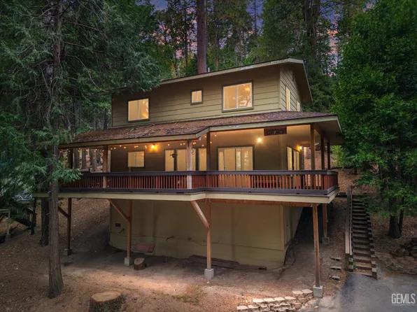 10667 Conifer Ln, Wofford Heights, CA 93285