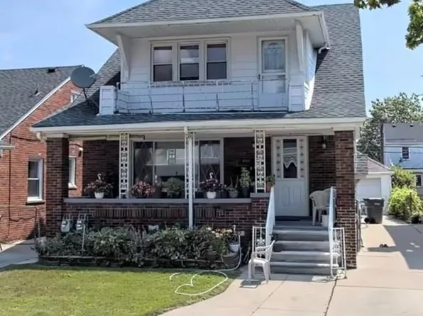 6616 Reuter St, Dearborn, MI 48126
