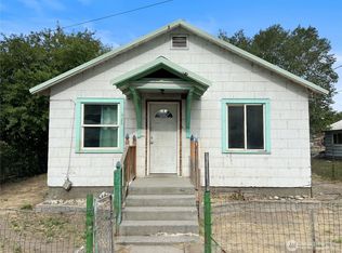 428 Garfield St, Omak, WA 98841