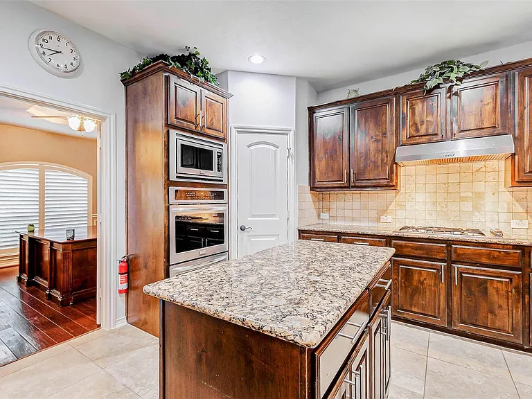 20307 Cortina Valley Dr — Photo 18