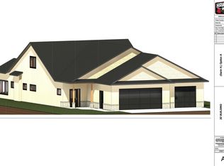 927 Maple St, Kindred, ND 58051