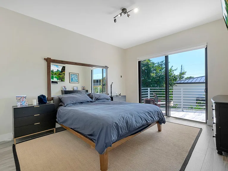 273 W Seaview Dr — Photo 27