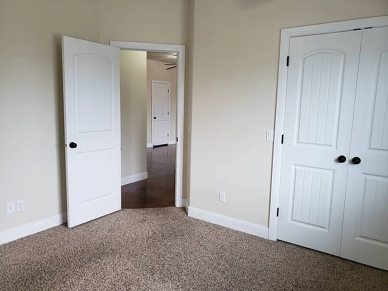 1385 W Clinton Way — Photo 19