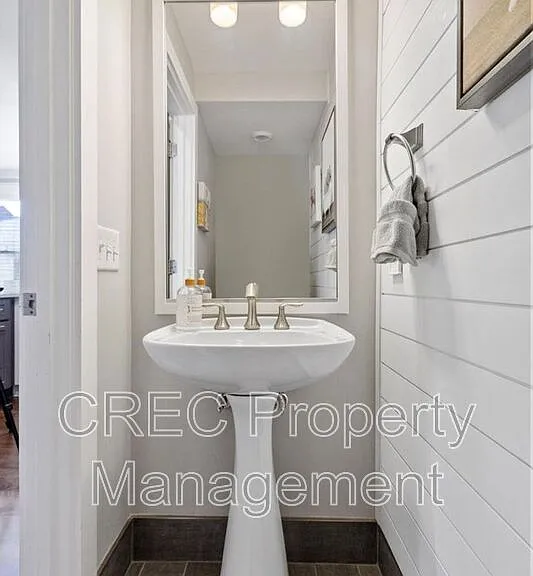 3 1/2 Maranda Holmes St #B — Photo 15
