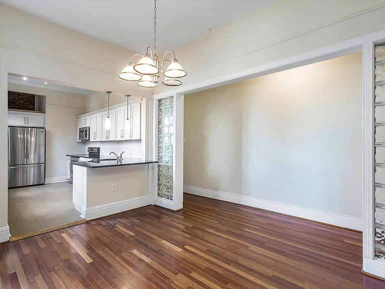 1918 Princess Anne Ave — Photo 12