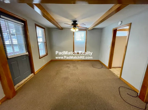 29 Fiske St #1, Southbridge, MA 01550