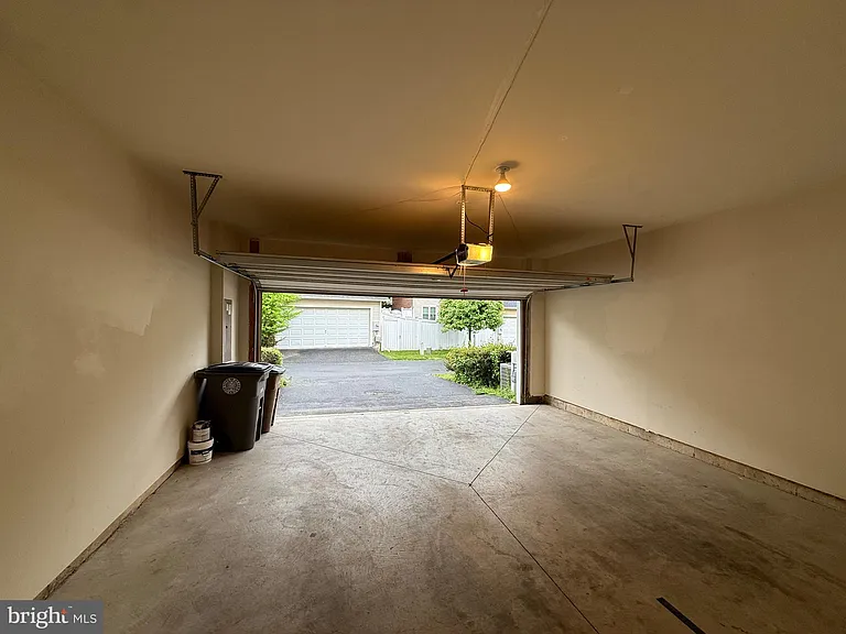 1127 Gaither Rd — Photo 6