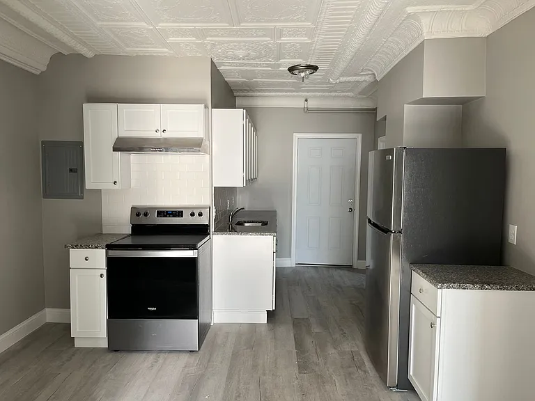 36 Chandler St — Photo 23