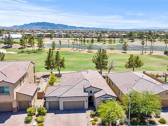 2nd image of 373 Via San Remo Cir
