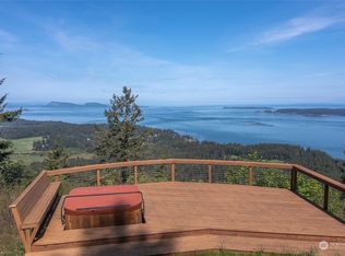 906 Wright Rd, Eastsound, WA 98245