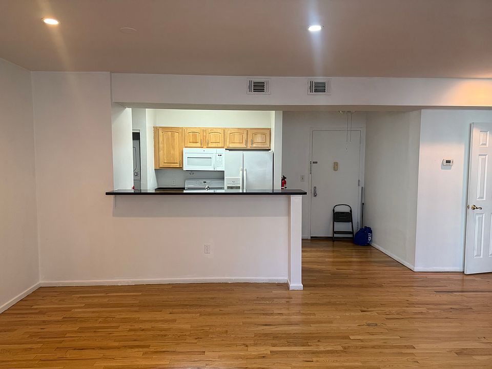 1st image of 518-530 Gregory Ave #B304