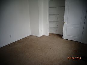 5th image of 19 Weed Ave