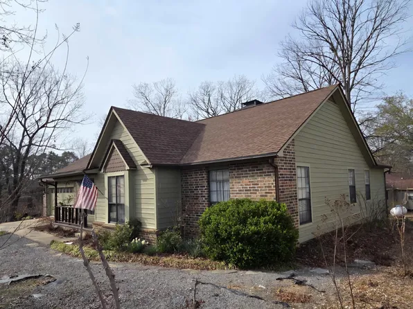 112 Kings Pl, Fairfield Bay, AR 72088