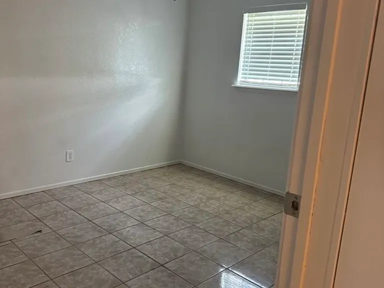 5345 Daleiden Dr — Photo 5