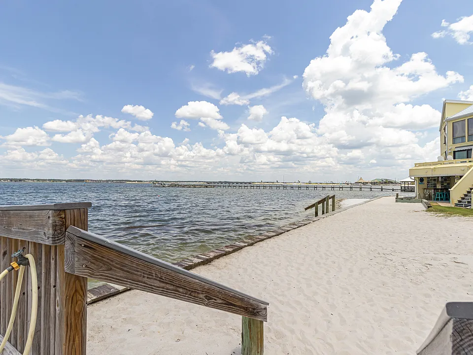8520 Gulf Blvd #3