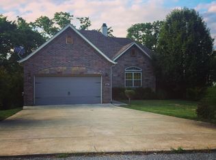 340 Summerbrooke Ln, Branson, MO 65616