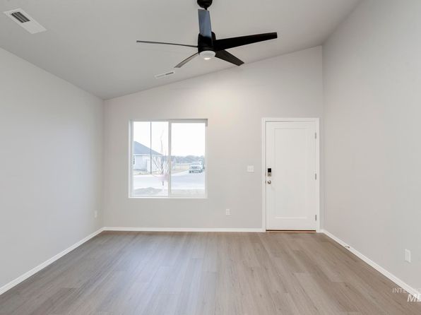 165 N Coltsfoot Ave, Kuna, ID 83634