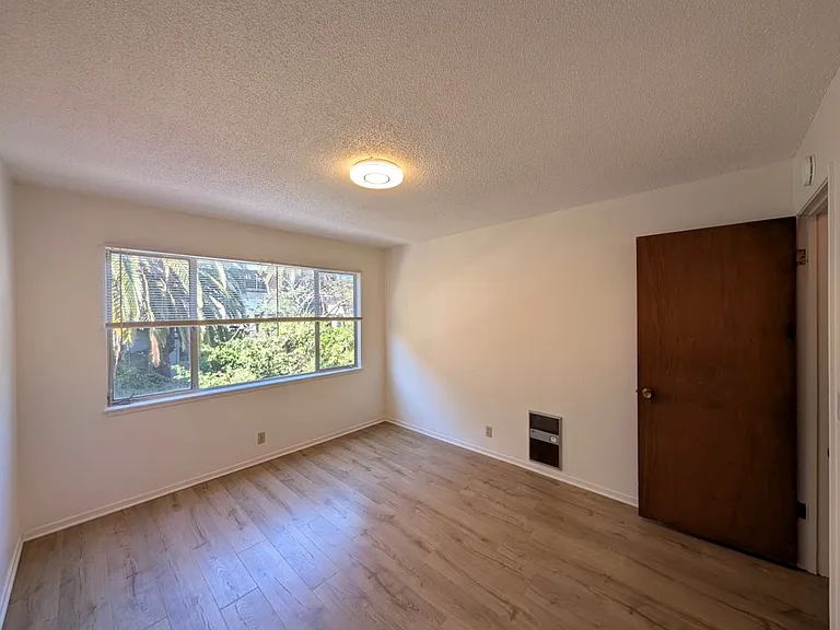 1925 Delaware St #2D — Photo 14