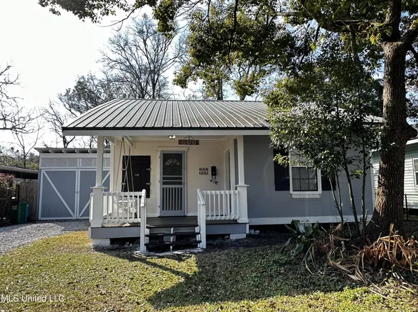808 McKinley Ave, Pascagoula, MS 39567