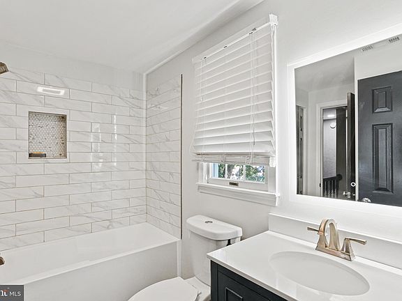 5th image of 12280 Bonmot Pl