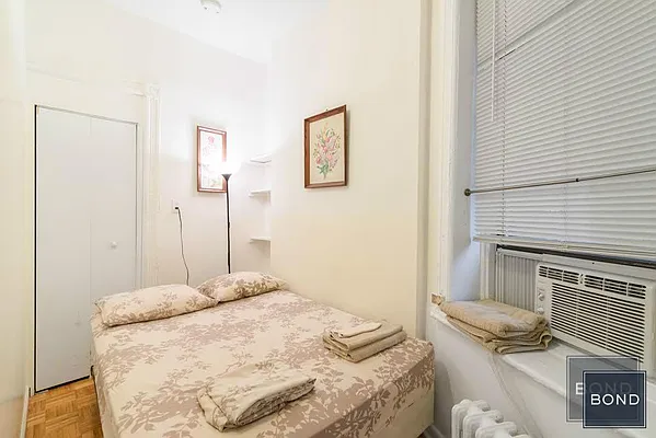 Rented by Bond New York | media 48