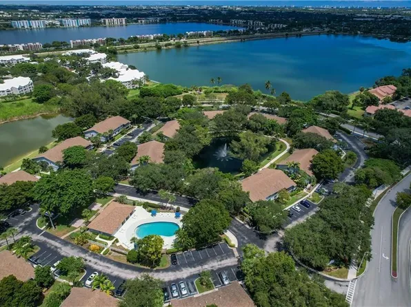 2729 S Oakland Forest Drive S #101, Oakland Park, FL 33309