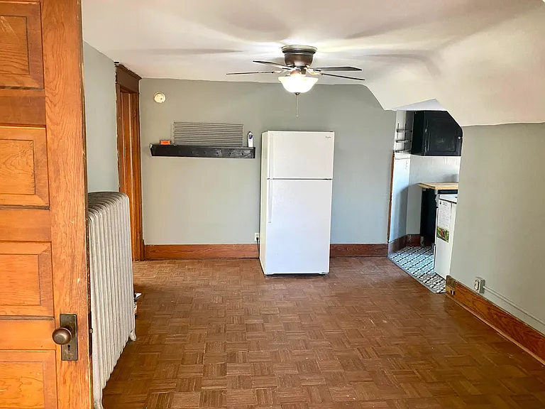 4819 Cass St #4 — Photo 3