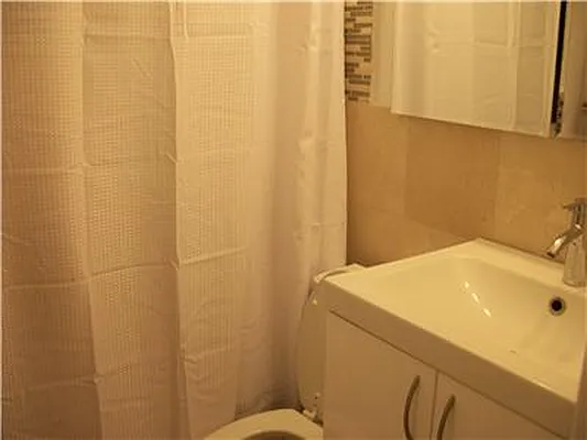 Rented by Empire State Properties | media 36