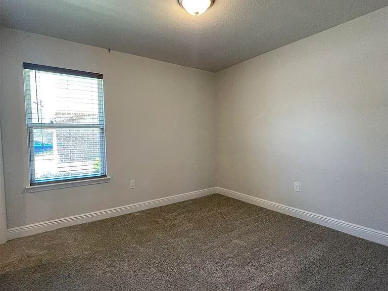 7130 Sonny Dr — Photo 16
