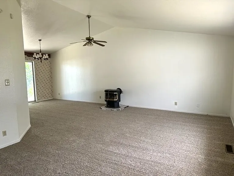 2770 Jennings Way — Photo 12
