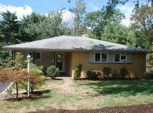 1224 Lakemont Dr, Pittsburgh, PA