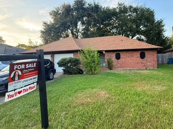 6134 Elkwood Forest Dr, Houston, TX 77088