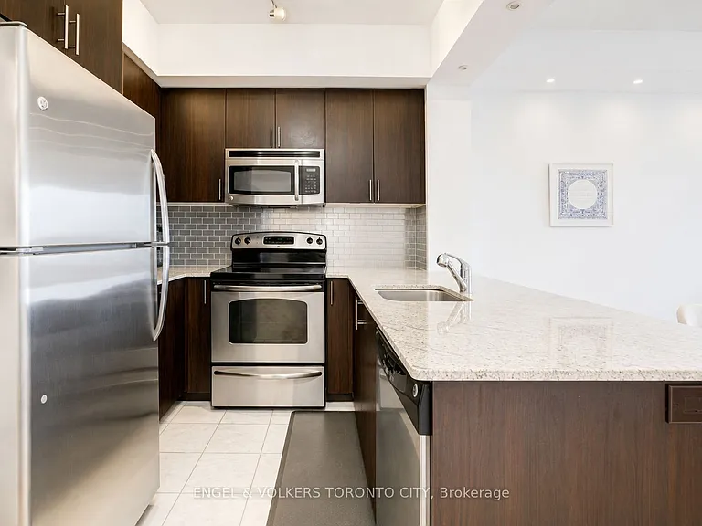 520 Steeles Ave W #503 — Photo 4