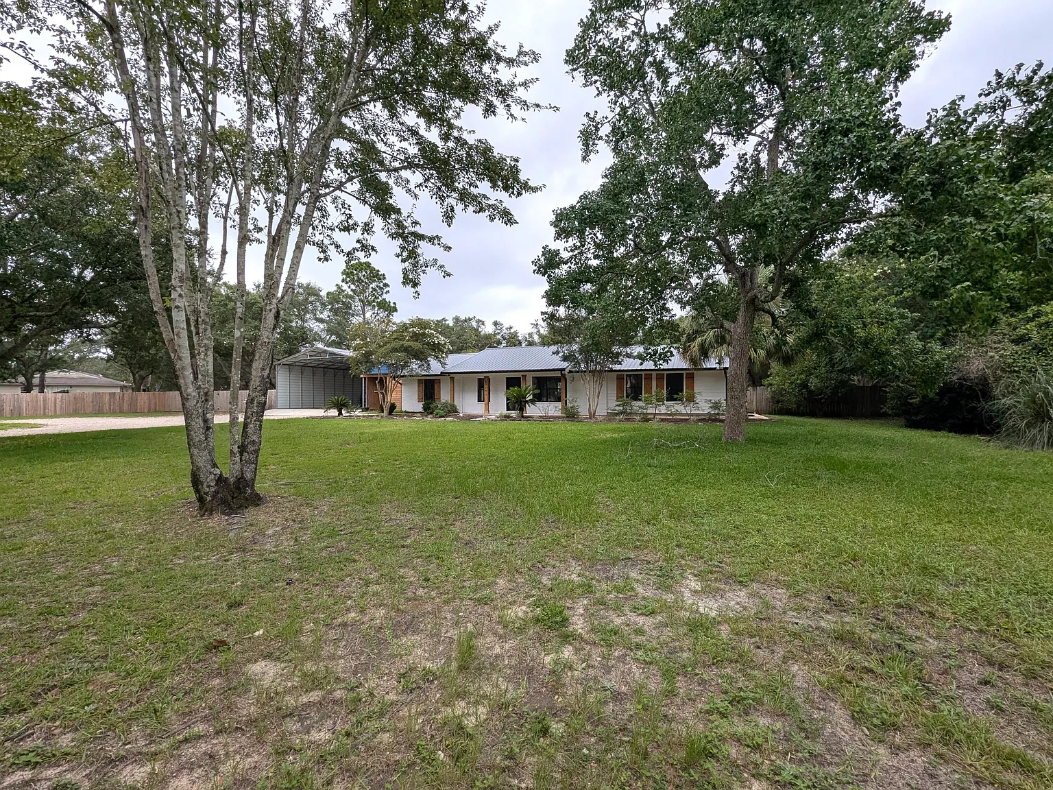 4 bed, 2038 sqft, $2,870 — Photo 3