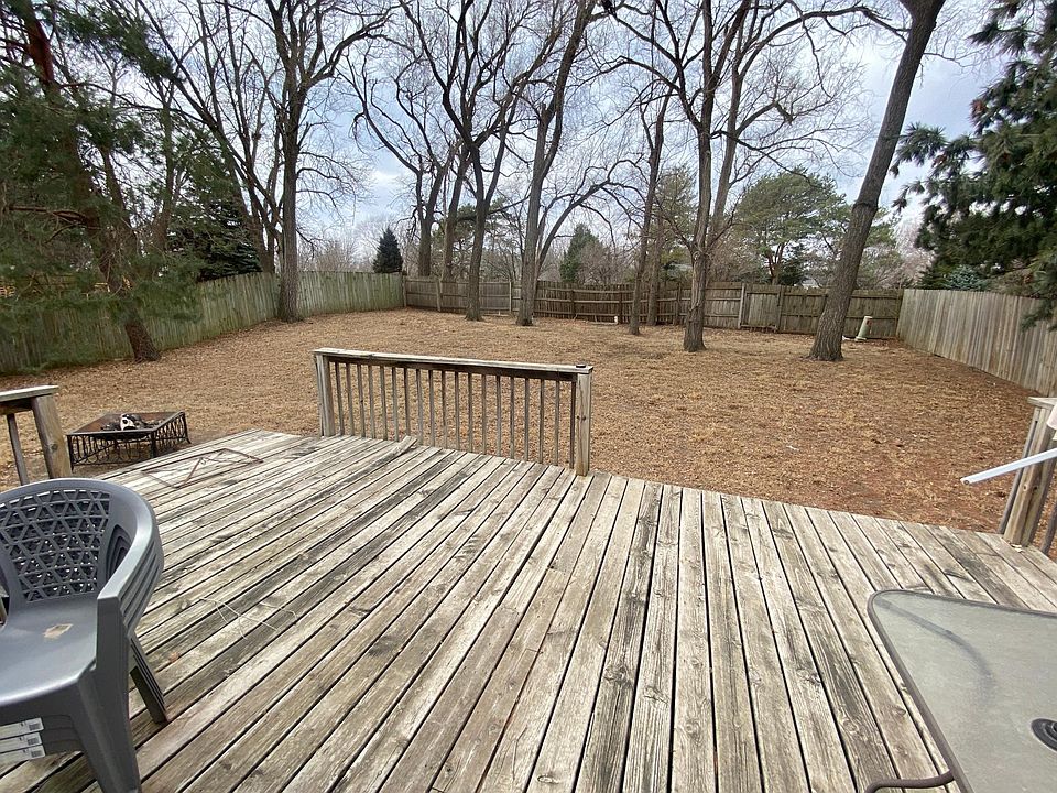 2nd image of 829 Sage Cir