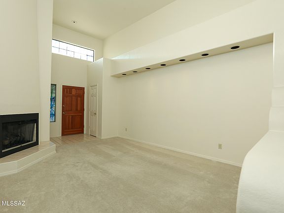 3rd image of 140 N Champagne Pl