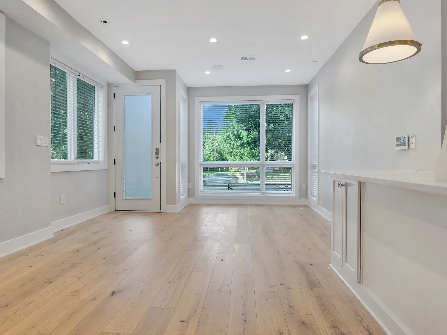 5305 Connecticut Ave NW #4 — Photo 2