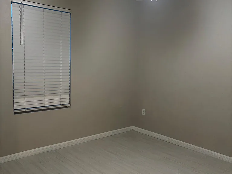 8103 Bilston Village Ln — Photo 2