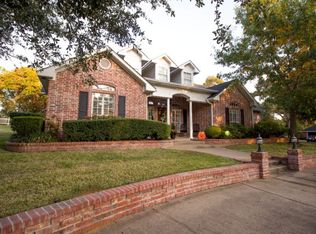 1121 Lonnie Dr, Athens, TX 75751