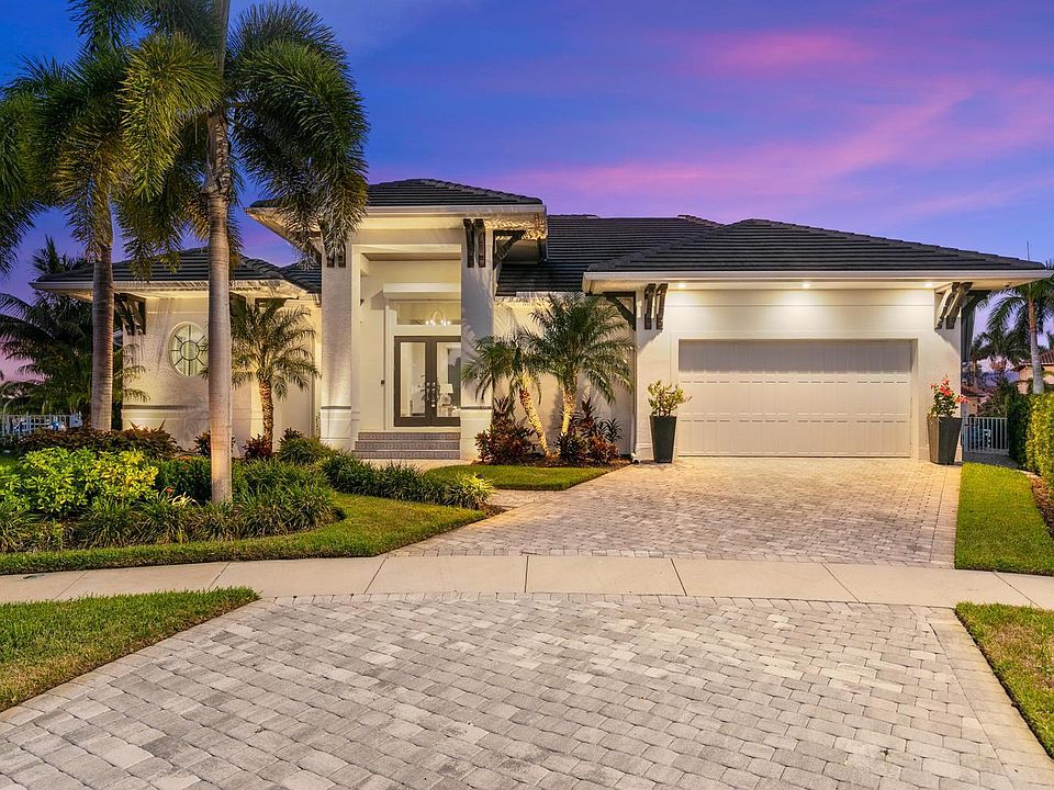 1st image of 950 Moon Ct