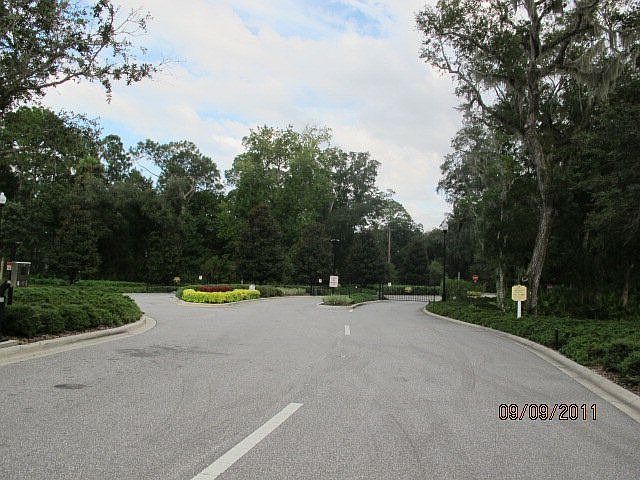 2nd image of 54 Scarlet Oak Cir