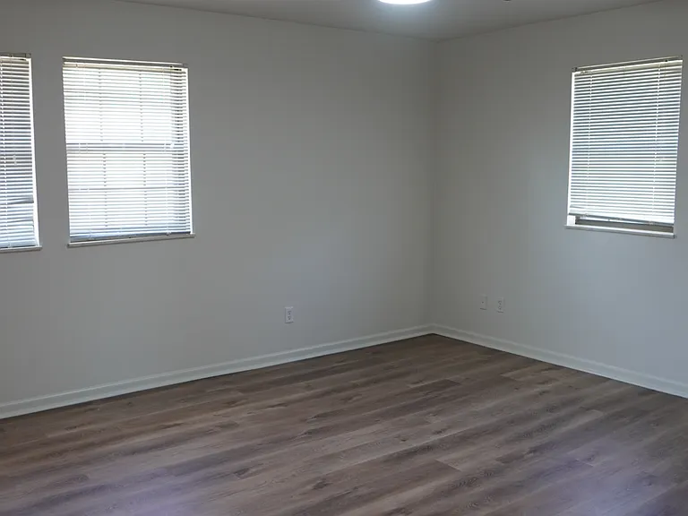 7035 N Holmes St #7035 — Photo 18