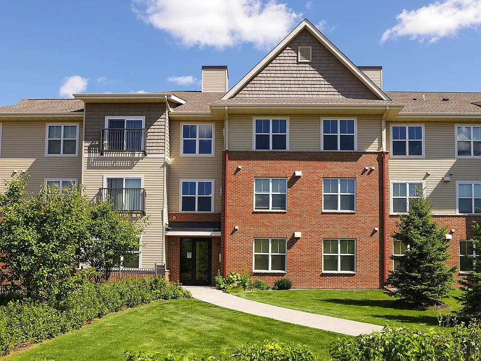 Bottineau Ridge Apartments