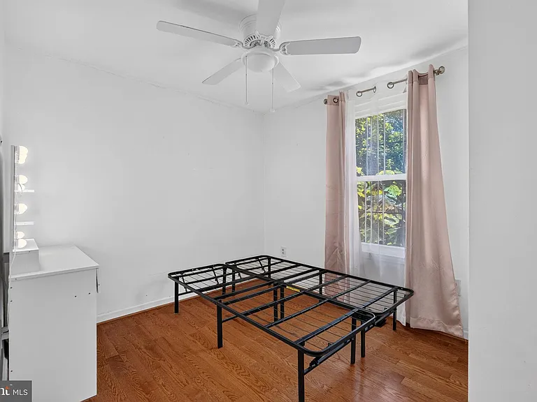 10522 Lime Tree Way — Photo 13