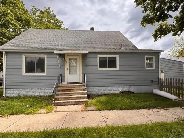 702 Thomas St, Elkhart, IN 46516