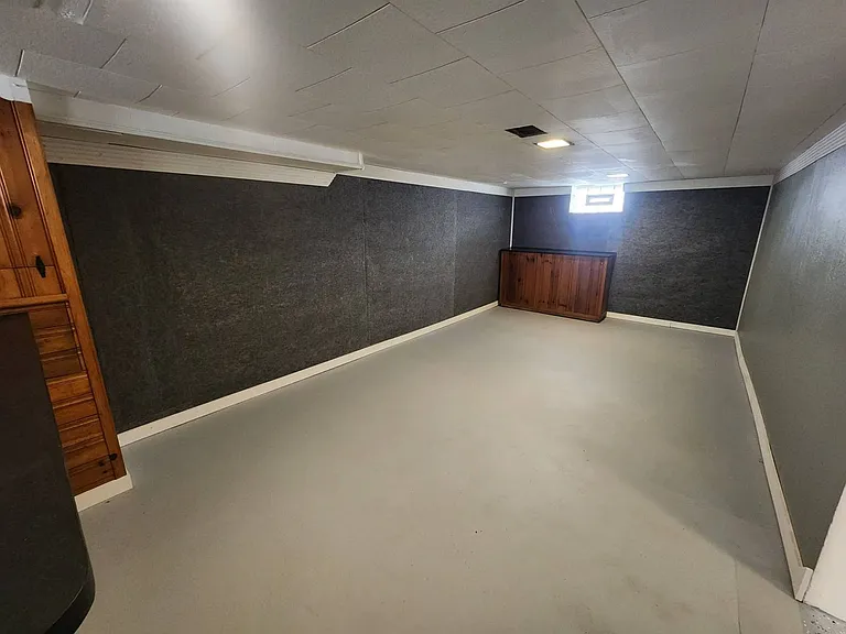 2506 Torrington Ave — Photo 34