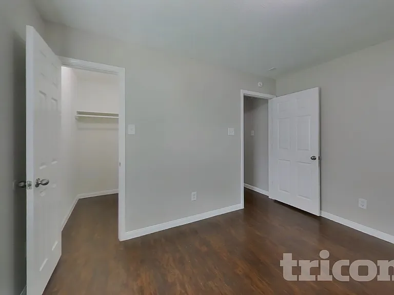 21427 Wilona Way — Photo 12