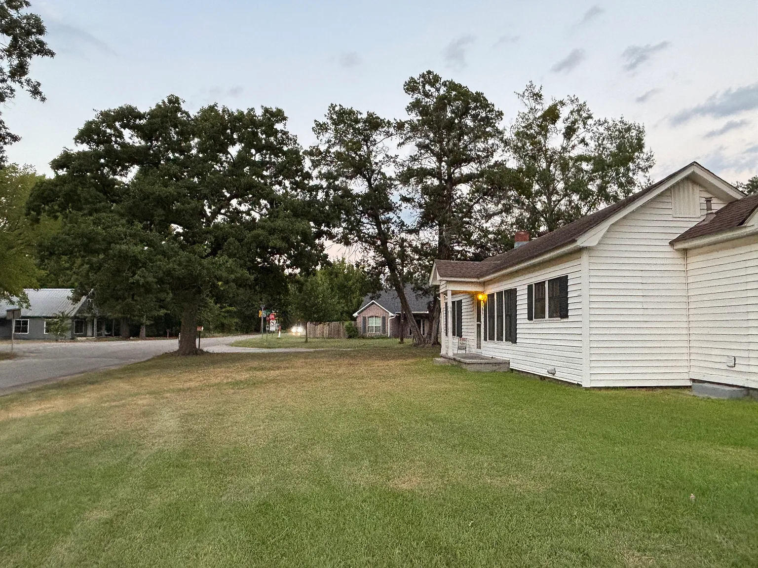 Schoolhouse — Photo 3